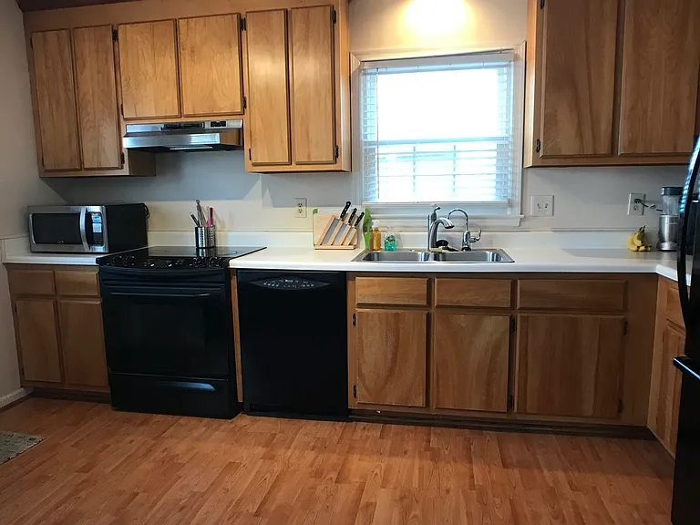 12902 Church Ct — Photo 5