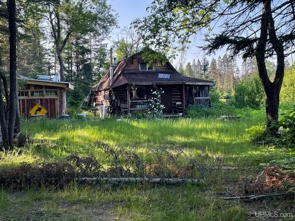 Mulligan Valley Rd, Champion, MI 49814