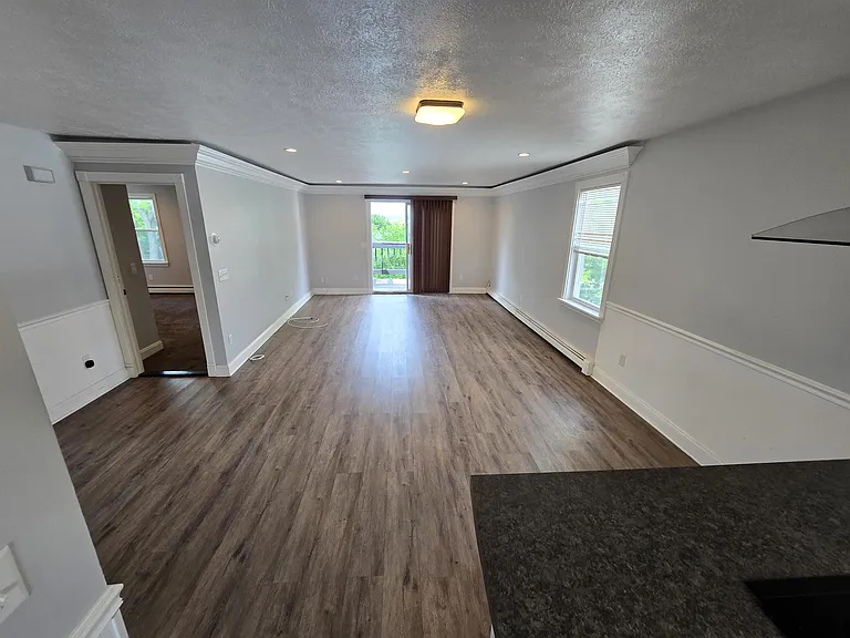 25 W Rosedale Ave — Photo 5