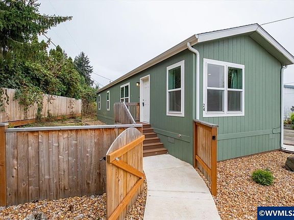 2nd image of 204 Cascade Dr Unit 24