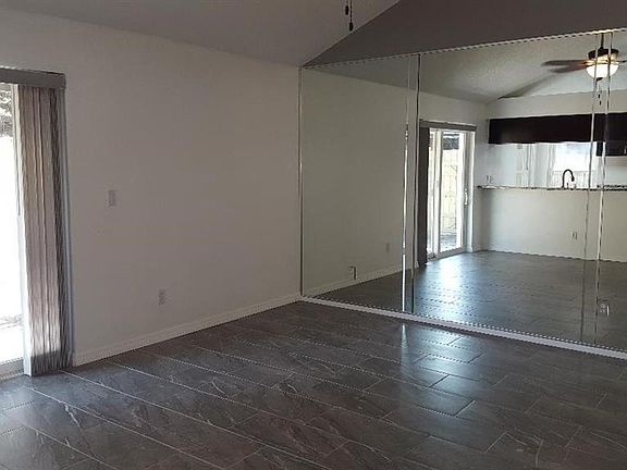 5th image of 3714 Farnham Ct