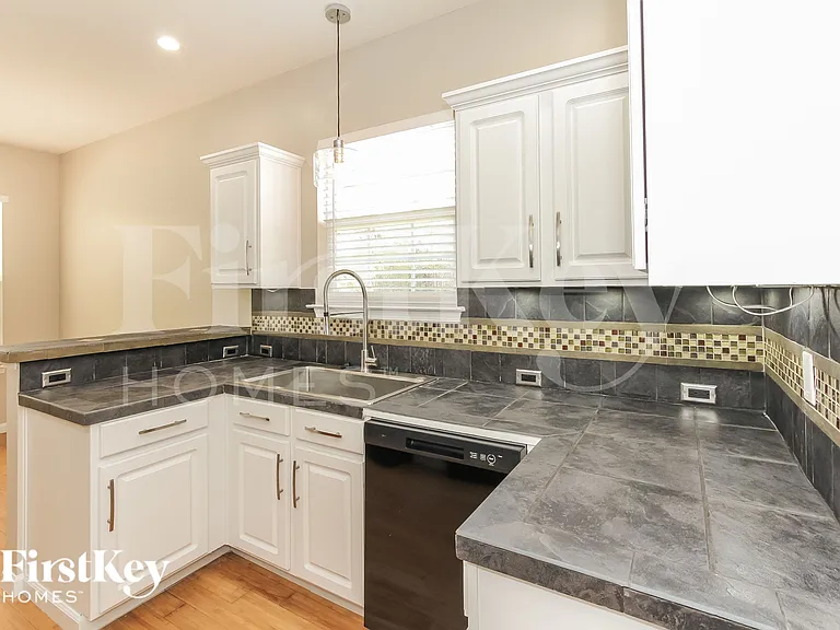 133 Autry Ave — Photo 8