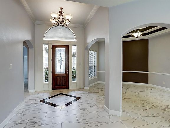 5th image of 1202 Wildwood Ln