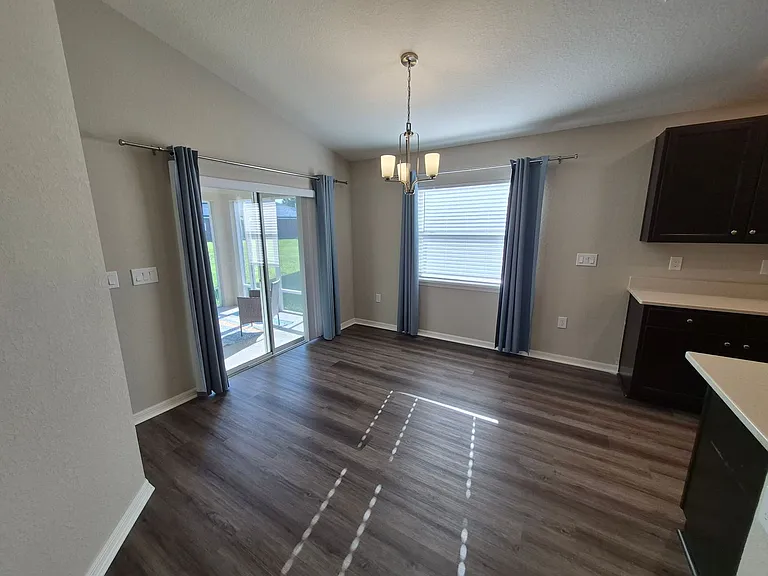 615 Bentley North Dr — Photo 12