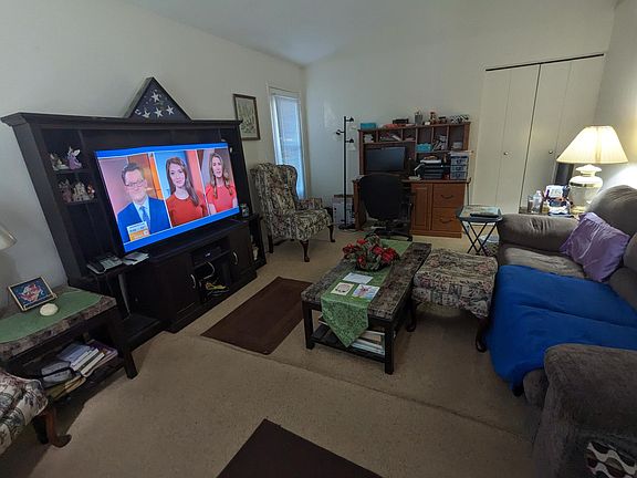 2nd image of 1465 Eaton Ave #1