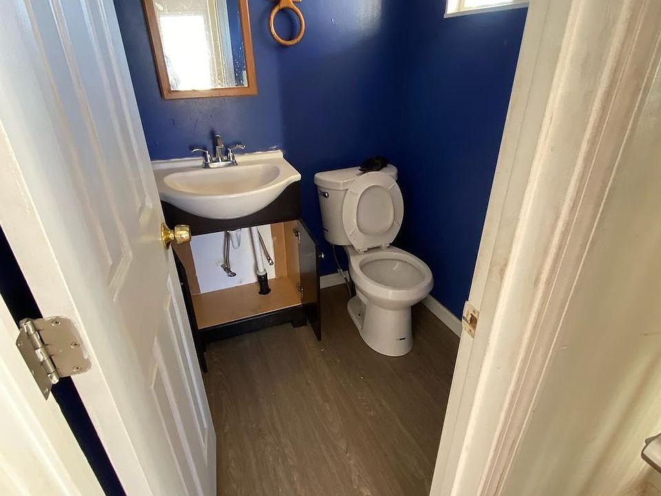 18395 Walnut Ave, Lake Elsinore, CA 92532 Zillow