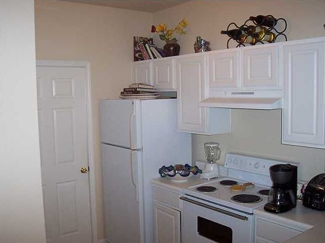 2nd image of 1600 Long Grove Dr Unit 1613
