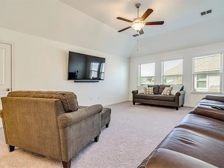 12505 Morelia Way — Photo 17