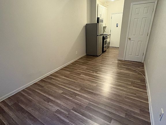2nd image of 304 W 147th St APT 1