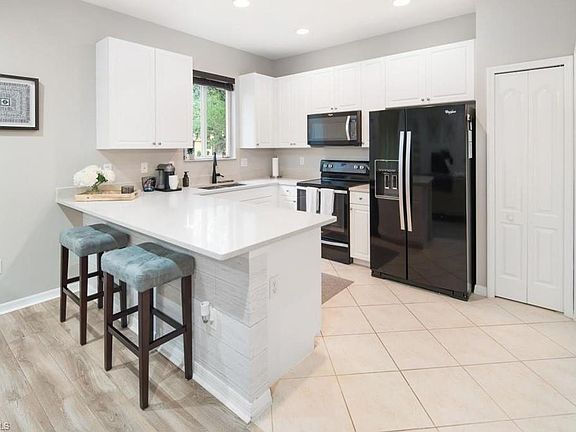 4th image of 10210 Tin Maple Dr Unit 136