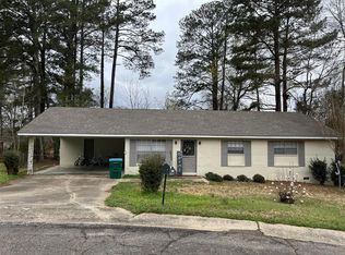 6311 Oakland Forest Ct, Meridian, MS 39307