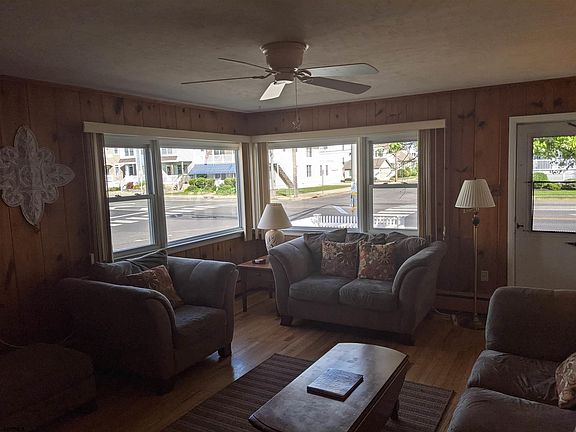 5th image of 2400 West Ave