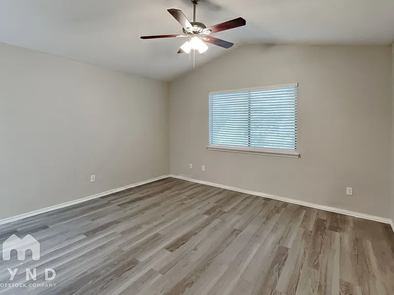 7413 Waterway Dr — Photo 14