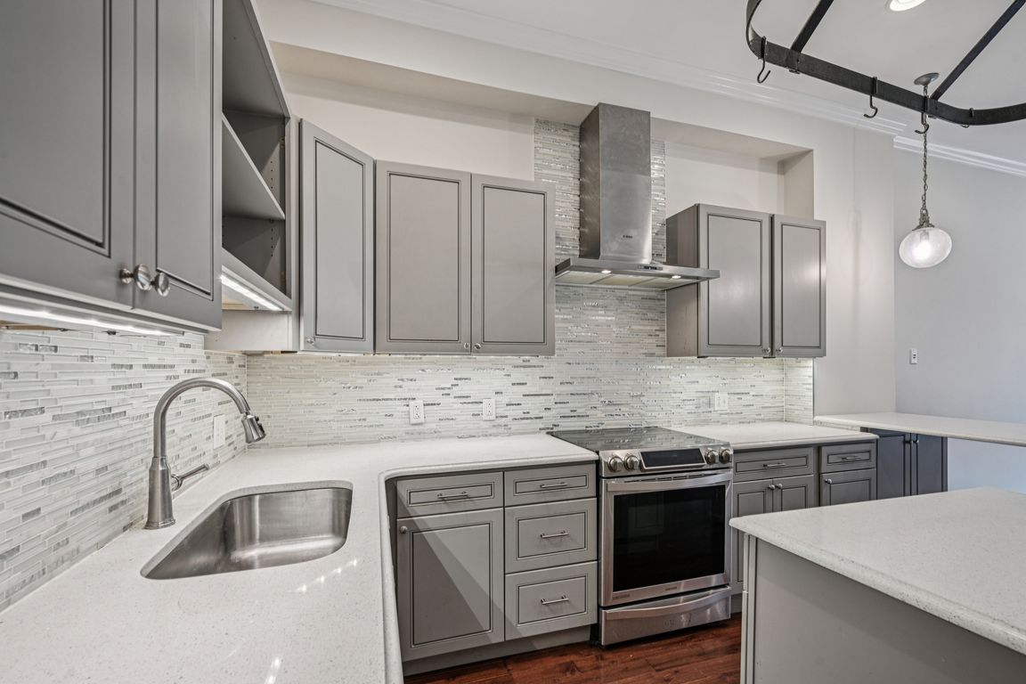 next background image