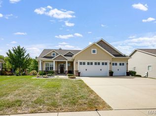 7352 Kindlewood Dr, Edwardsville, IL 62025