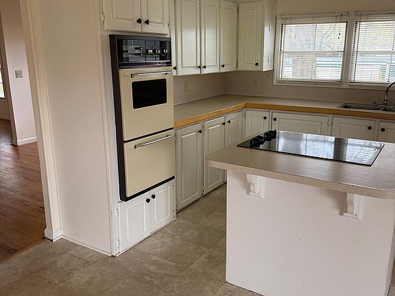 5th image of 107 Shiloh Rd