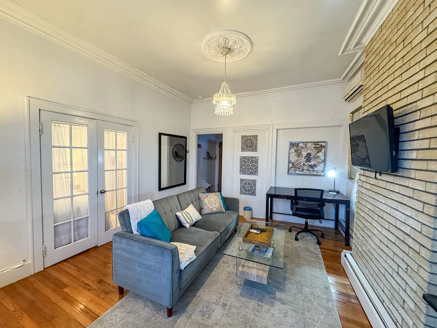 1 bed, 1.0 bath, 441 sqft, $3,662 — Photo 2