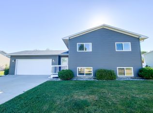 2211 Rhonda Rd, Brookings, SD 57006