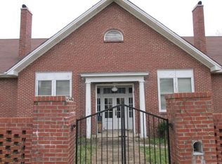 110 College St, Normandy, TN 37360