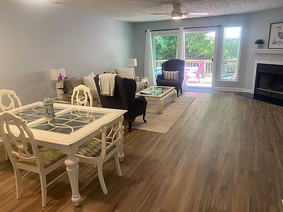 3rd image of 6328 Wrightsville Ave APT C3