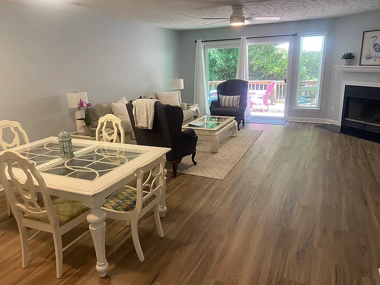 6328 Wrightsville Ave #C3 — Photo 3