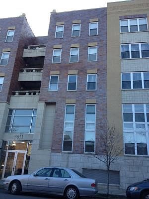 2nd image of 3611 W Montrose Ave #501
