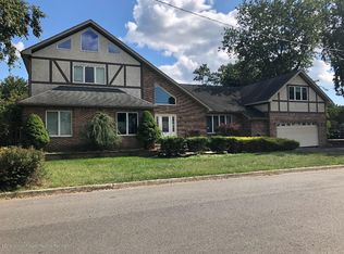 40 Trinity Pl, Oceanport, NJ 07757