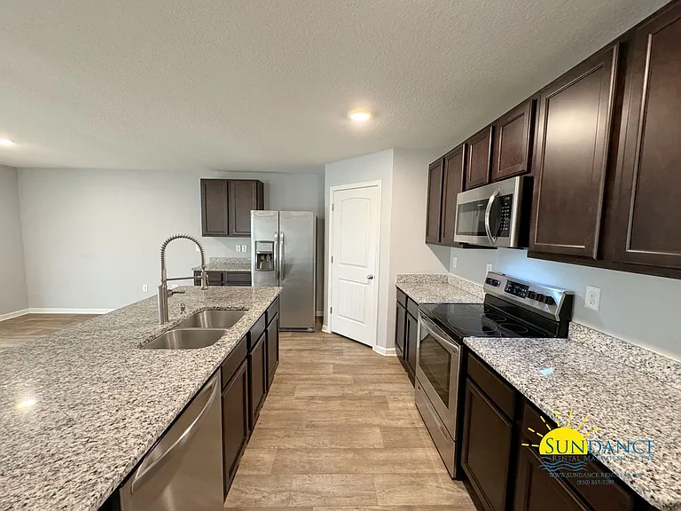 813 Moorhen Way — Photo 5