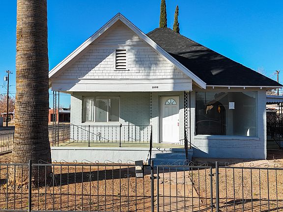 2nd image of 1006 E 7TH Street