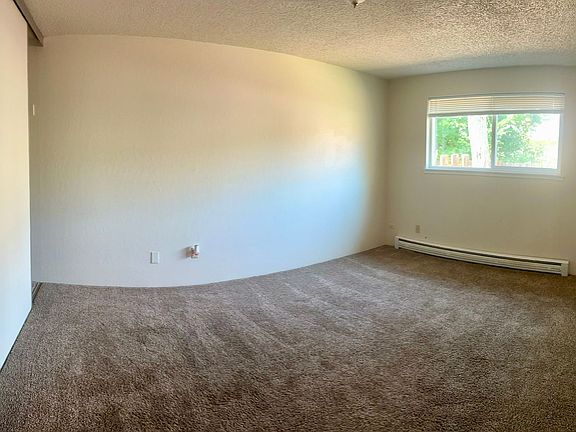 4th image of 714-728 NE Savage St #714