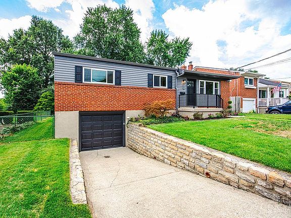 3rd image of 5499 Woodhaven Dr