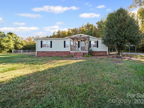 40149 Eagle Head Ct, New London, NC 28127