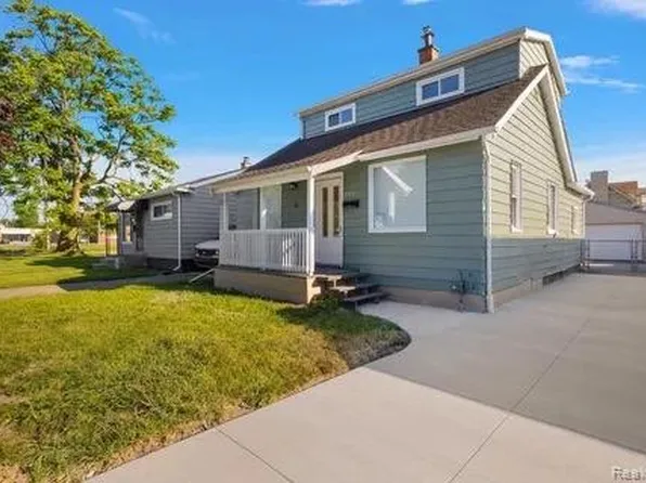 2065 Morris Ave, Lincoln Park, MI 48146