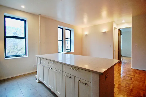 Rented by Bohemia Realty Group | media 8