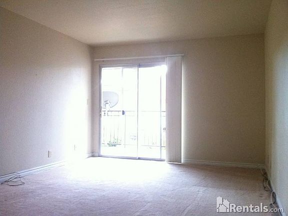 4th image of 5060 Indian River Dr Unit 371