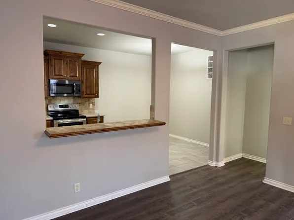 13808 Oxford Dr, Edmond, OK 73013