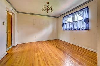 4th image of 1125 Lynnhurst Cir
