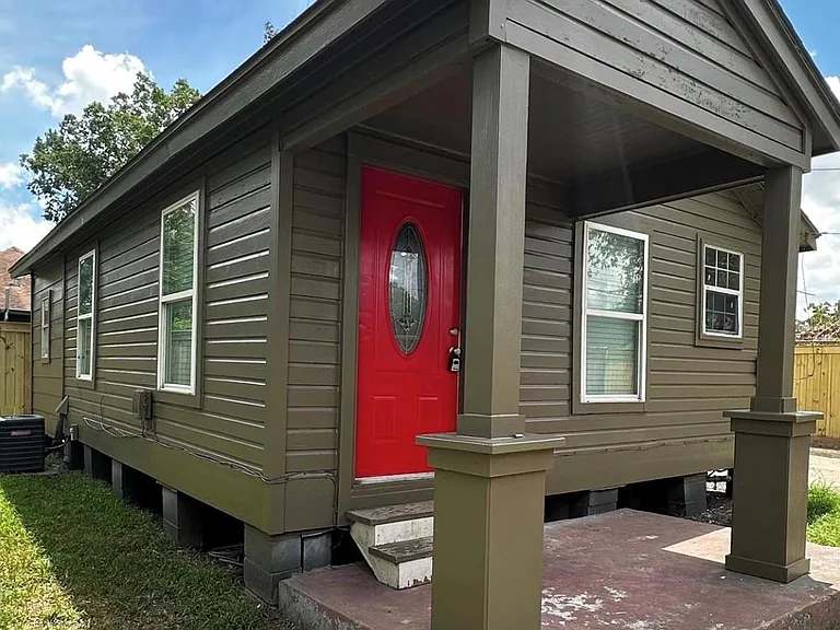 4202 Basil St — Photo 1