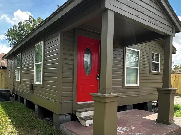 4202 Basil St, Houston, TX 77003