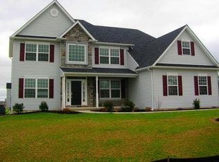 2245 Redwood Dr N, Slatington, PA 18080