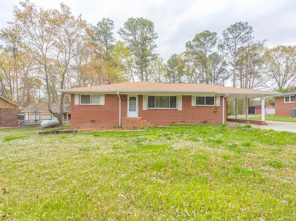 211 Hazel Dr, Dalton, GA 30721