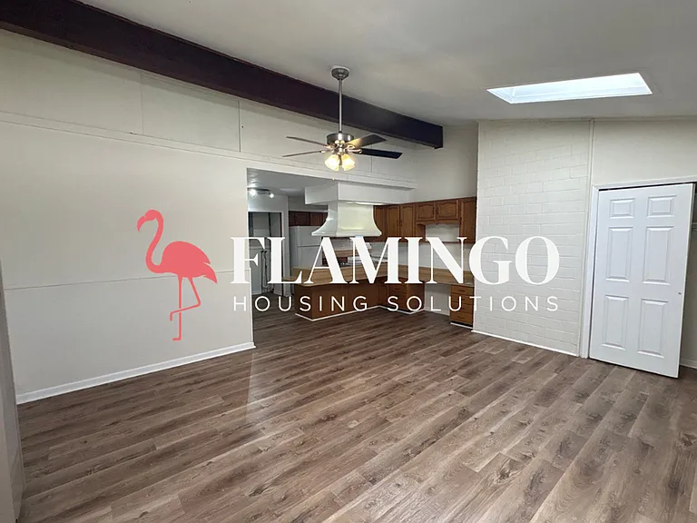 305 E Whittier Ave — Photo 14