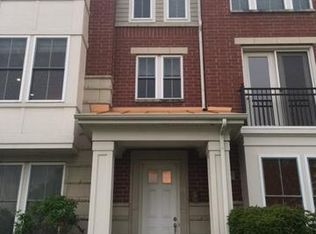 2225 S Crambourne Way #0, Arlington Heights, IL 60005