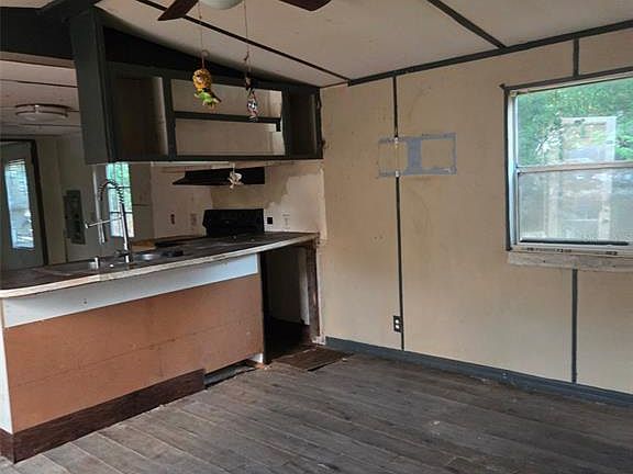 5th image of 4620 San Heath Rd