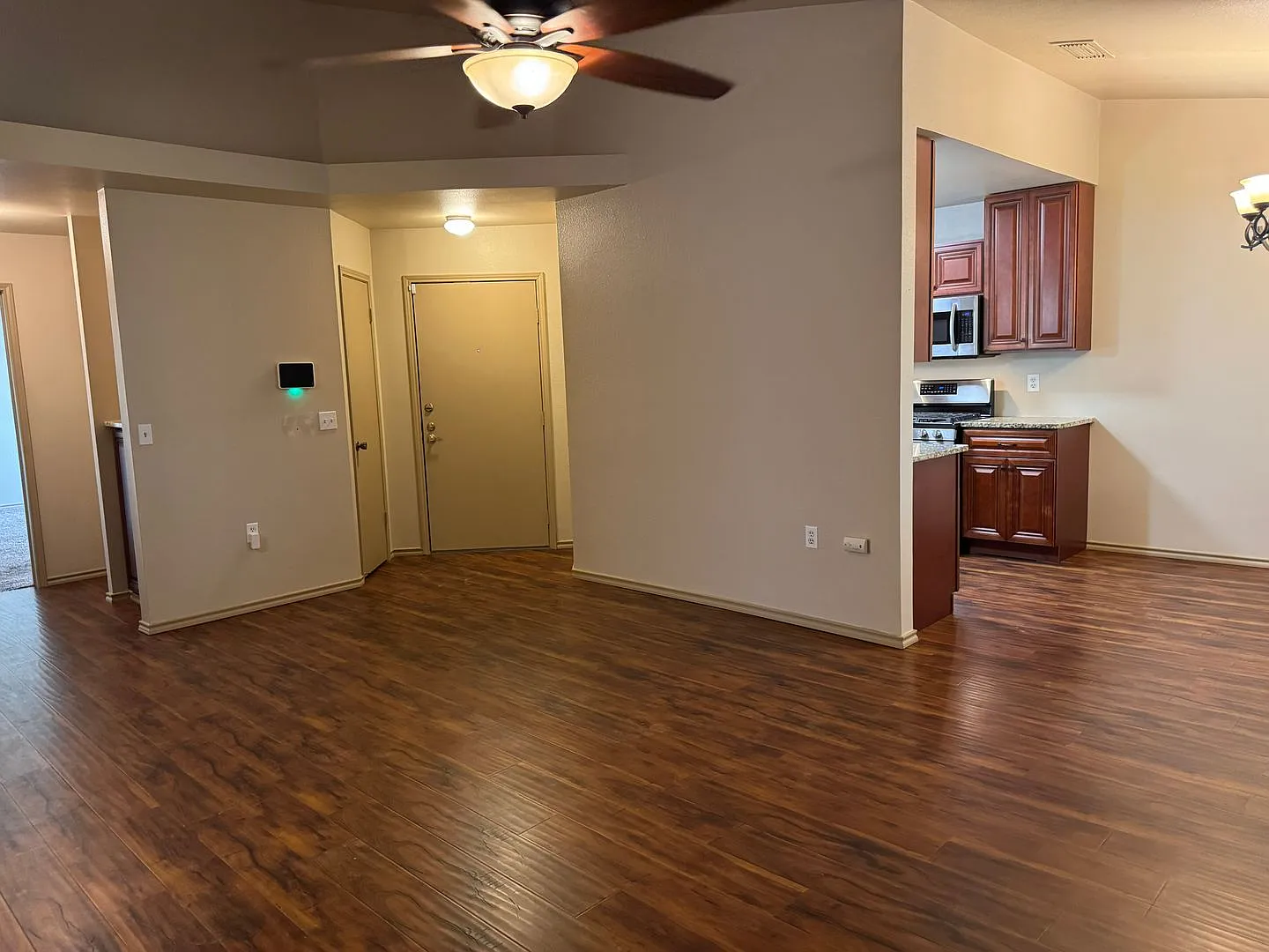 Welcome home to 8214 Spring Town St! — Photo 4