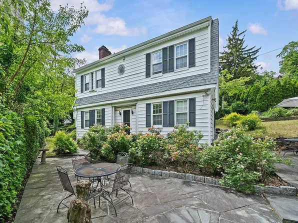 2711 Edgehill Ave, Bronx, NY 10463