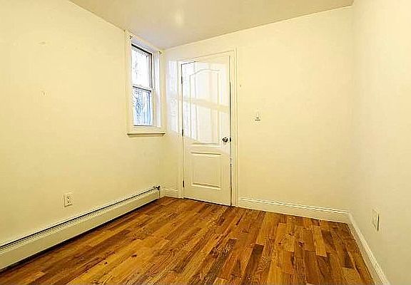 4th image of 290 Sumpter St #1