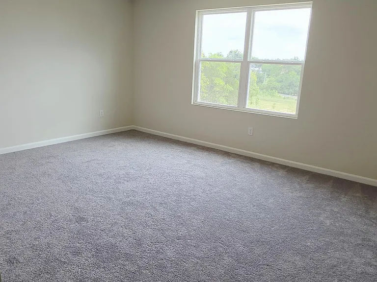 11144 Castlebrook Dr — Photo 23