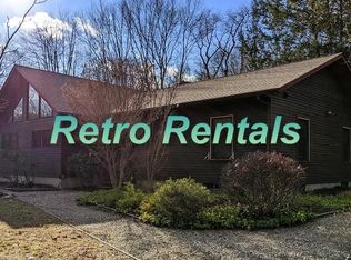 144 Maplewood Cir, Amherst, MA 01002