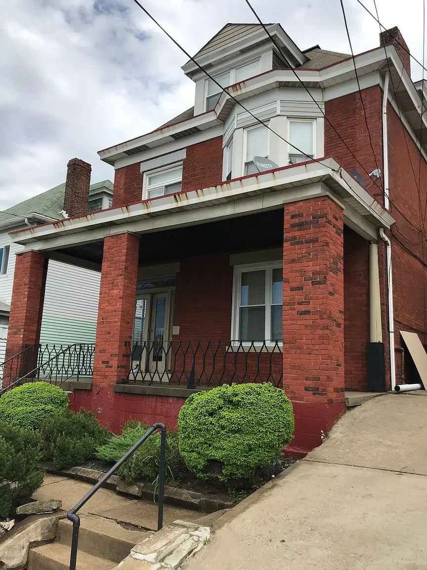335 Kearsarge St photo 1
